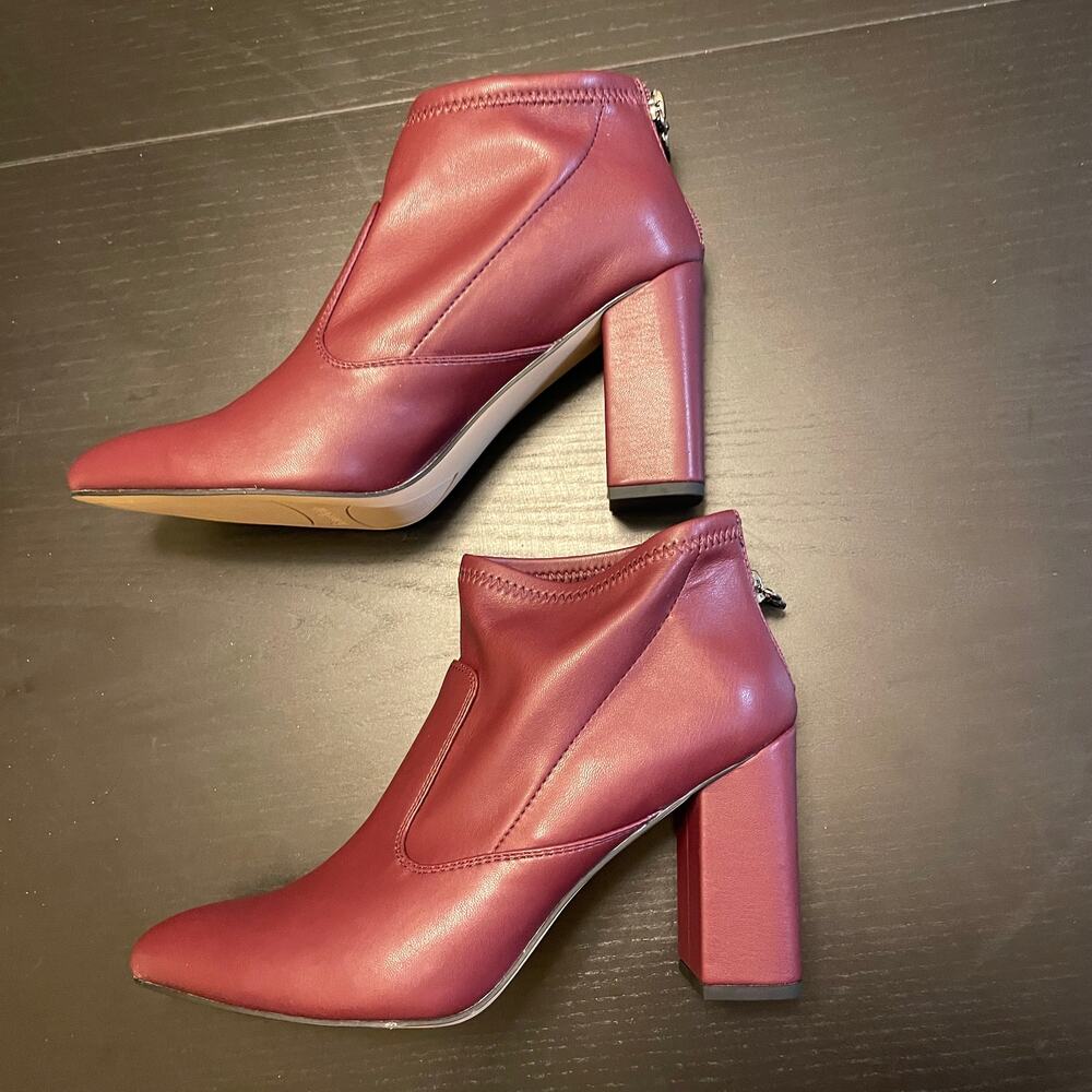 NWB Franco Sarto Kortney Ankle Boots - Woman Size 9.5 - Cabernet